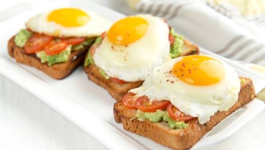 Можно ли есть яйца на завтрак каждый день