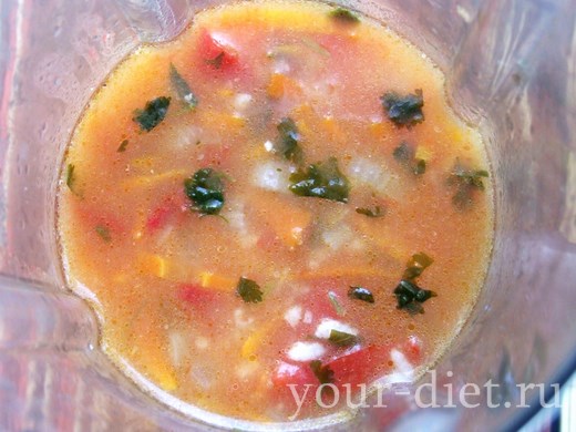 Суп-пюре из помидоров с чесноком