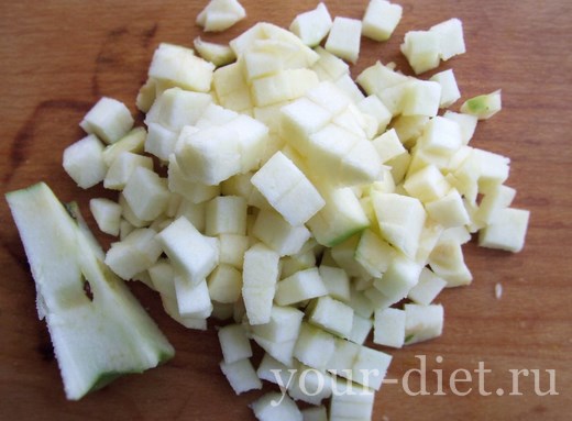 Салат с тыквой, яблоком и сельдереем