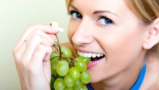 Почему нельзя виноград при диете