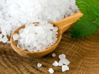 Польза соли для ванн в похудении