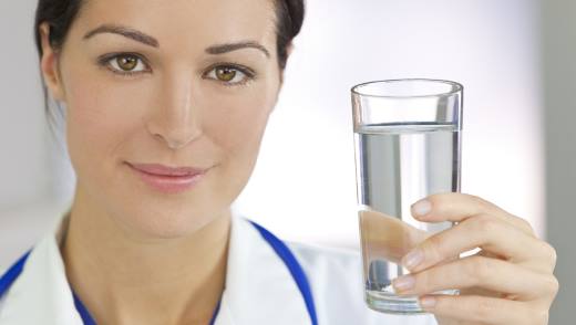 Как правильно пить воду по рекомендациям медиков