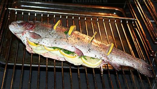 Как приготовить рыбу в духовке без лишних ингредиентов