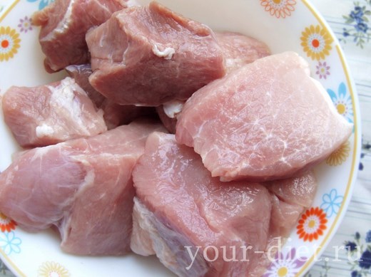 Свиное мясо отделяем от жира