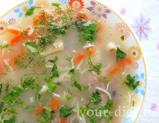 Овощной суп с цуккини и фасолью готов