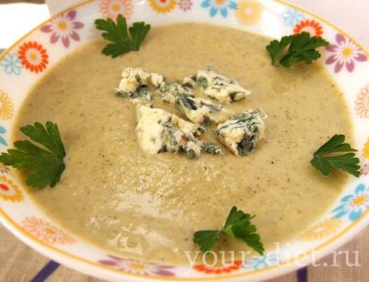 Крем-суп из брокколи и голубого сыра