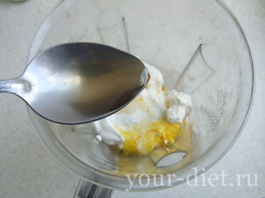 Диетические сырники с йогуртово-лимонным соусом